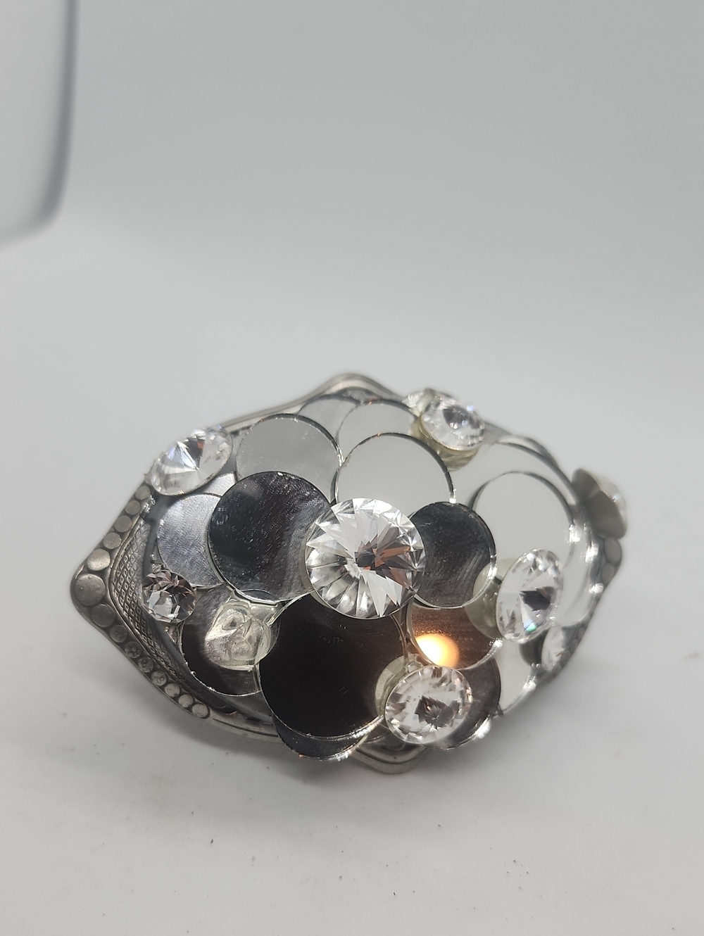 GASOLINE GLAMOUR VANITY ROYAL RING🪞🪩💎 - Picture 5 of 10